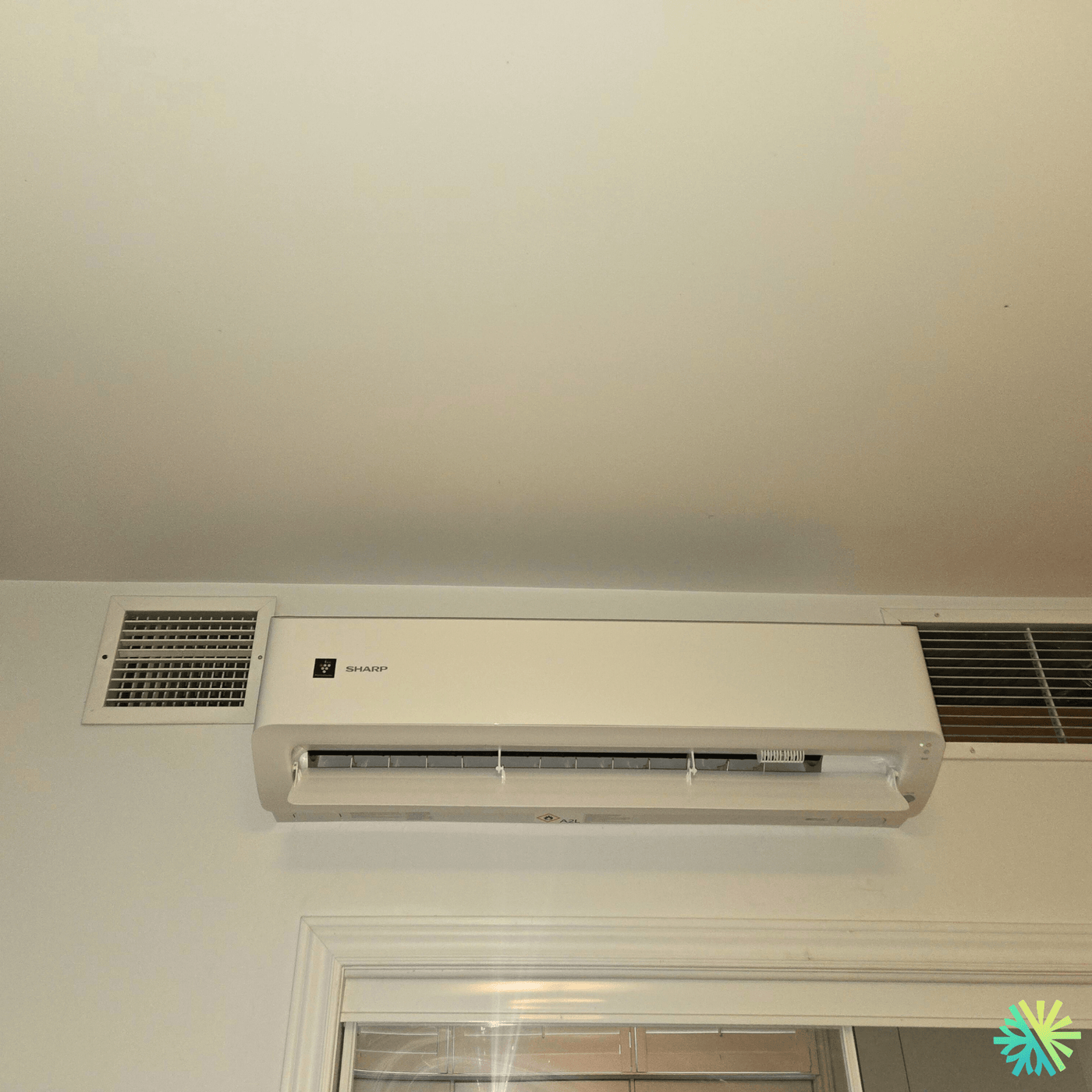 Installation d’une thermopompe murale Sharp à Ville-Marie (Montréal)