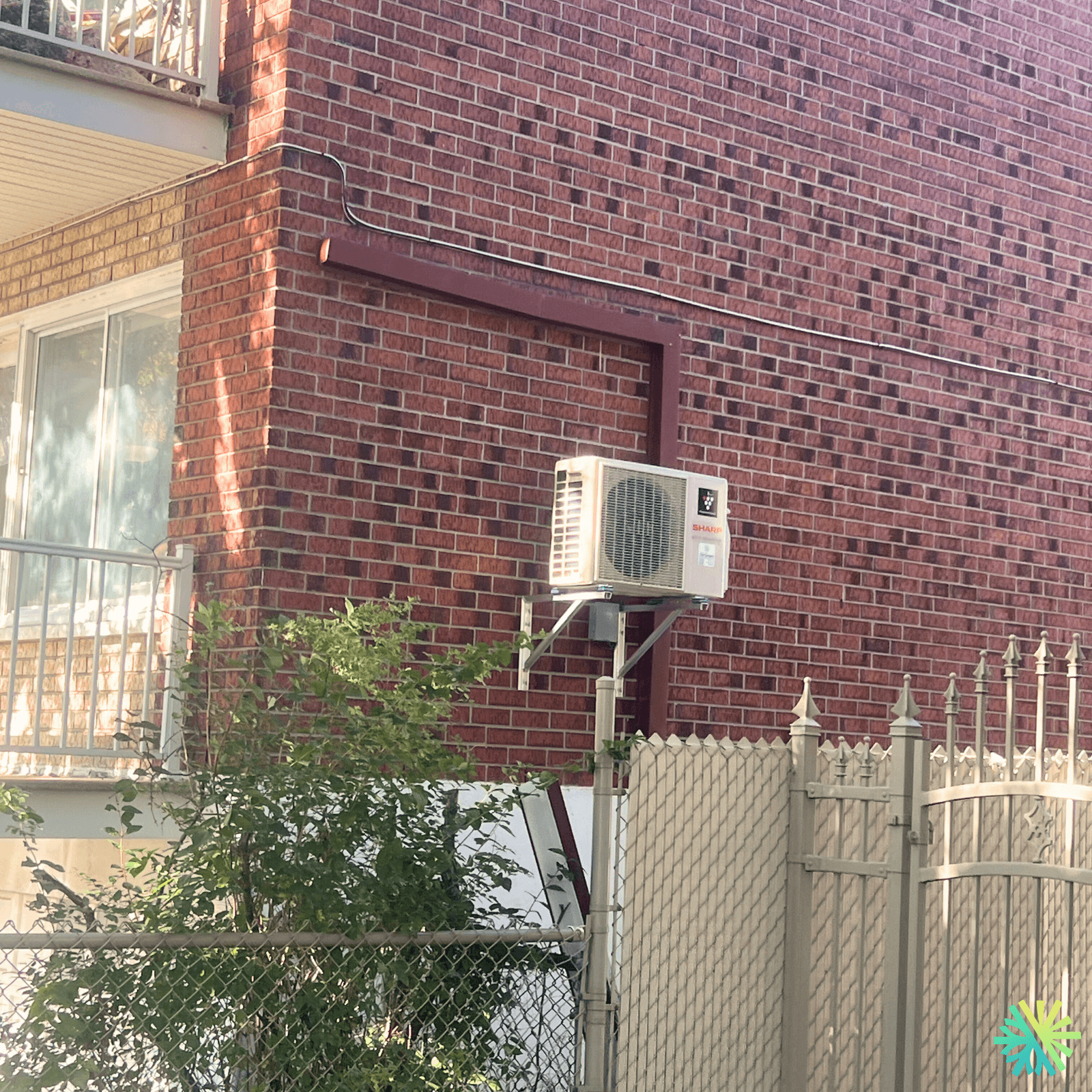 Installation d’une thermopompe murale Sharp à Rosemont–La Petite-Patrie