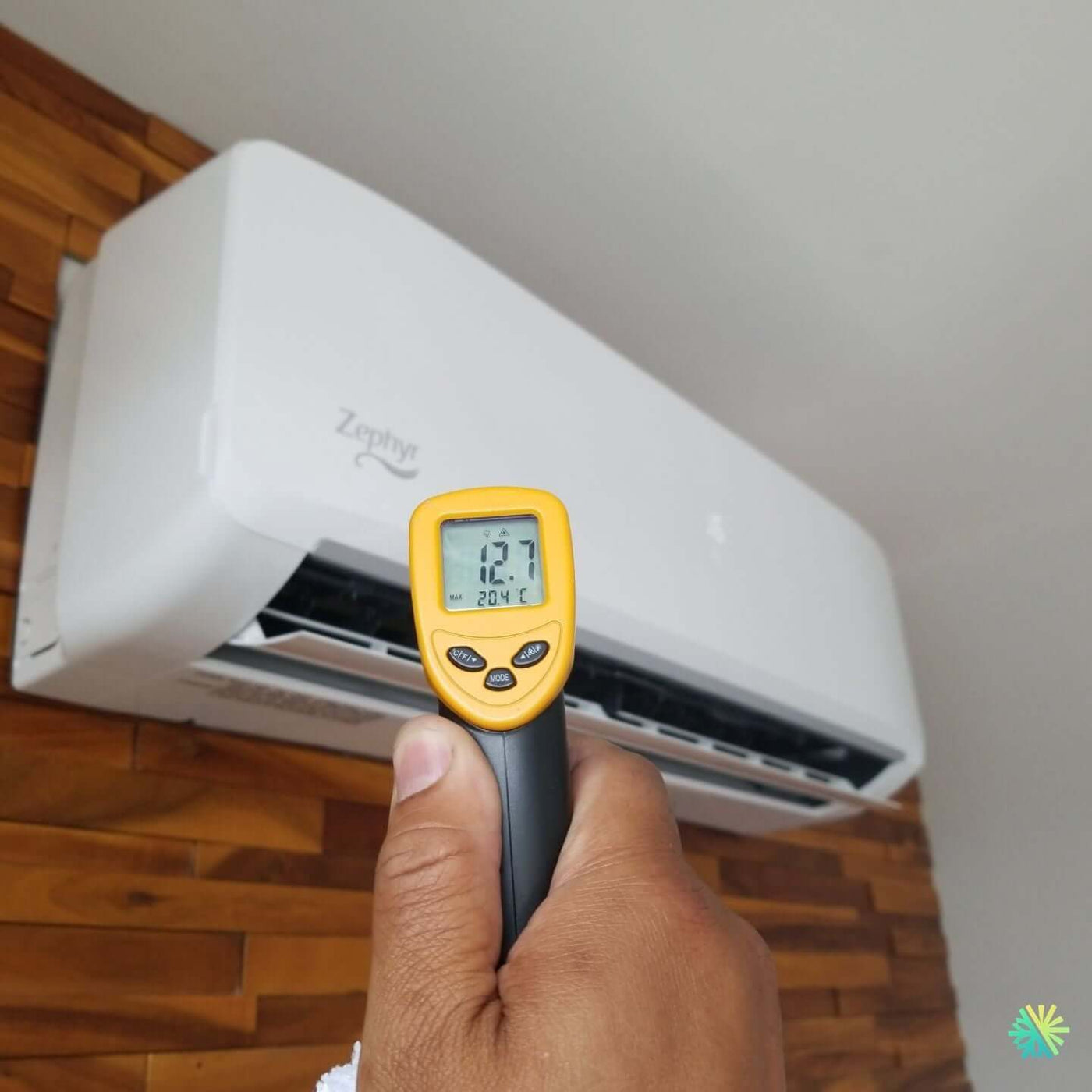 Réparation d’une thermopompe murale Zephyr à Saint-Lambert