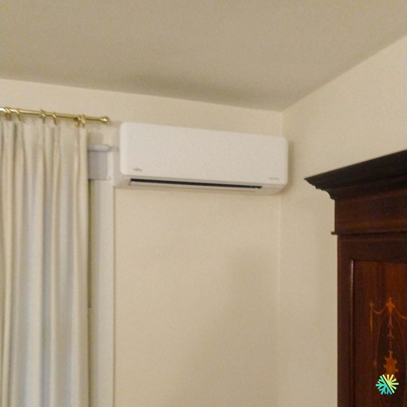 Installation d’une thermopompe murale Fujitsu ALTAIR 500 à Lachine : un mini split discret et performant pour un confort résidentiel maîtrisé à Montréal