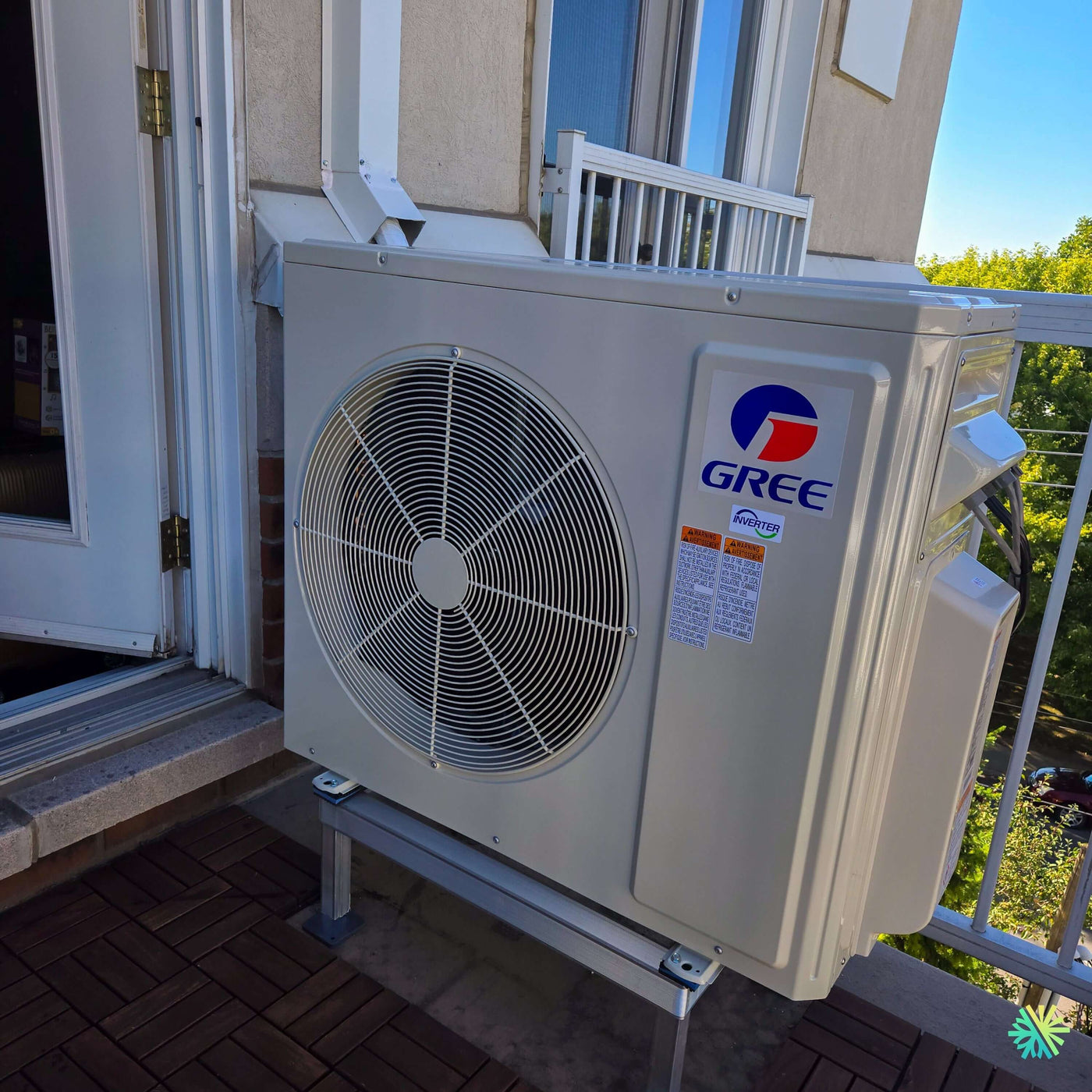 Installation d’une thermopompe TripleZone GREE FREE MATCH R32 3 zones 3 têtes à Boucherville sur la Rive Sud