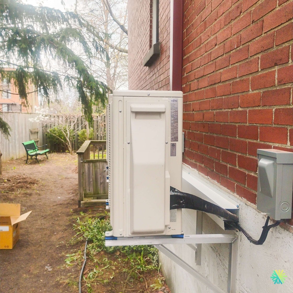 Installation d’une thermopompe murale Fujitsu AIRSTAGE Altair 500 à Calixa-Lavallée en Montérégie