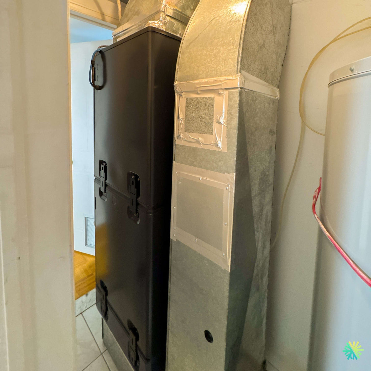 Installation d’une fournaise électrique MIDEA EVOX G3 à Saint-Bruno, sur la Rive-Sud de Montréal