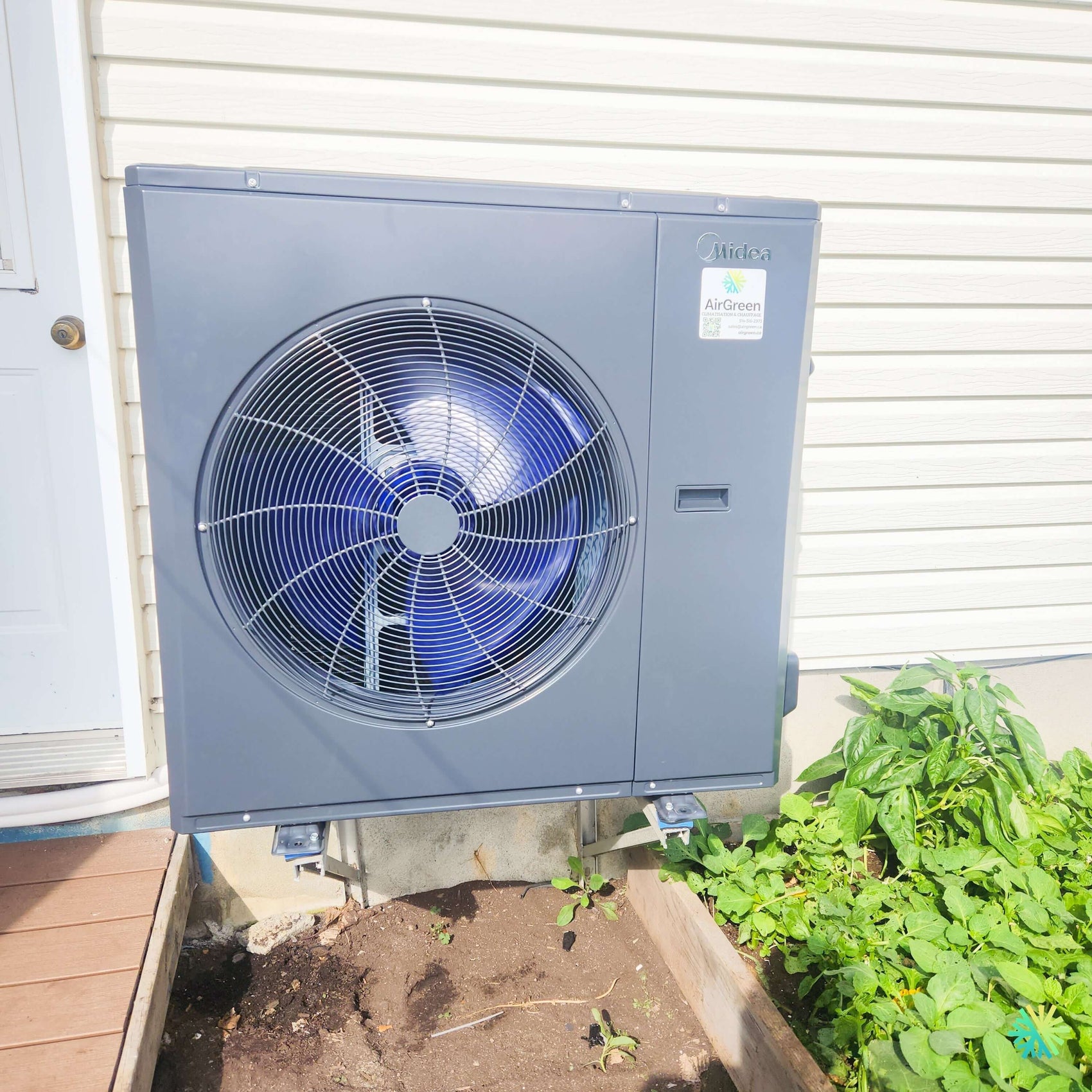 Installation d’une thermopompe centrale MIDEA EVOX G3 3 tonnes dans Villeray–Saint-Michel–Parc-Extension