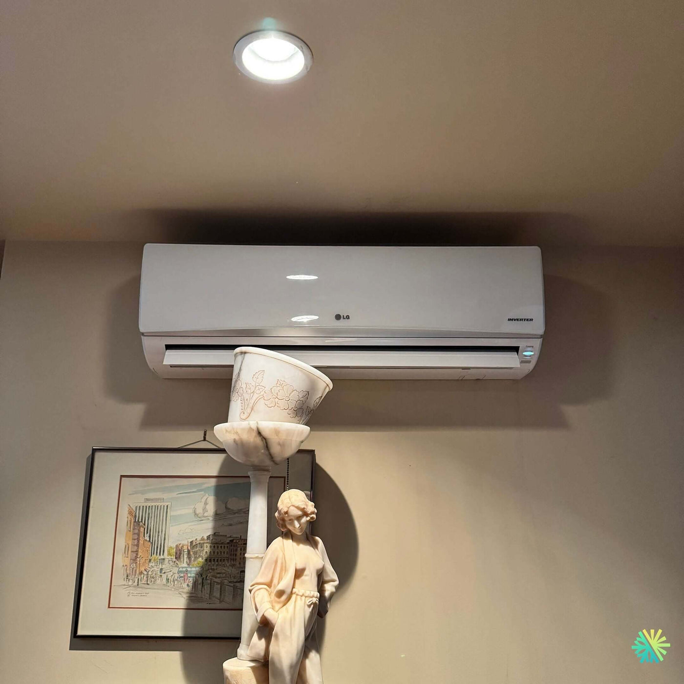 Installation d’un climatiseur mural LG Inverter à Côte-des-Neiges