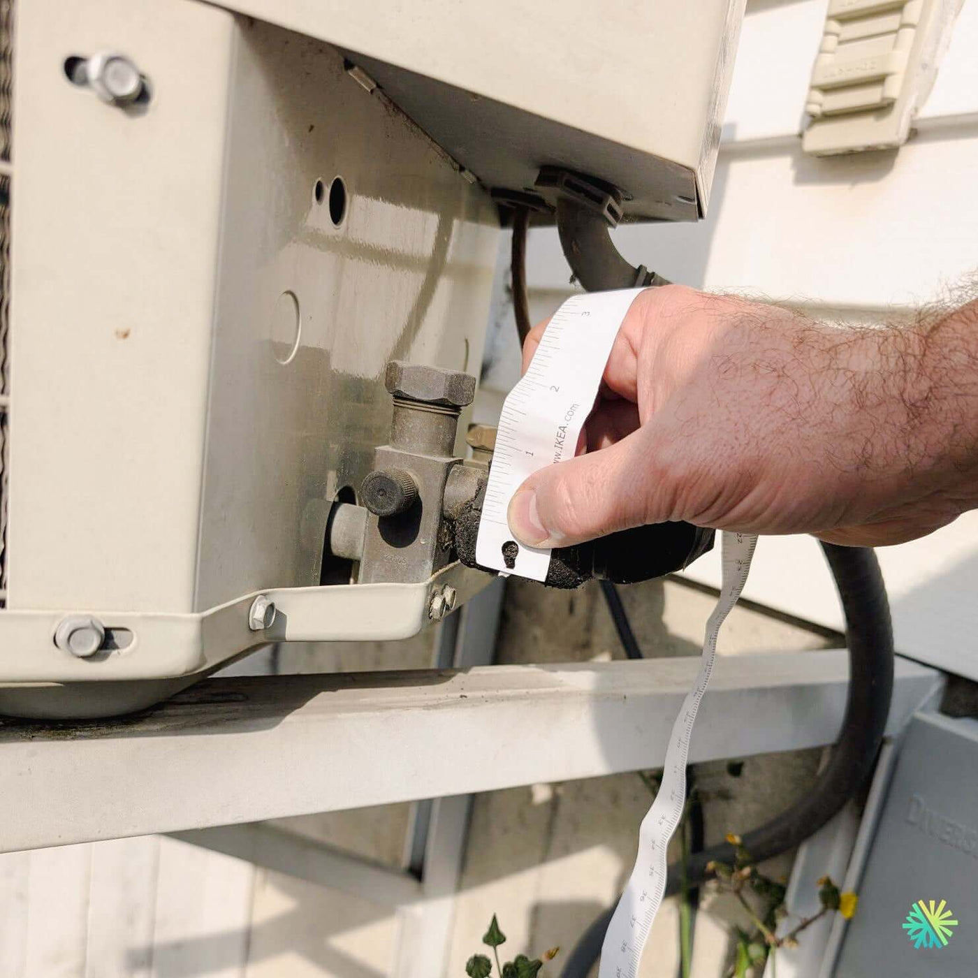 Dans les coulisses d’AirGreen : 24 h dans la vie d’un technicien installant des climatiseurs muraux en plein été