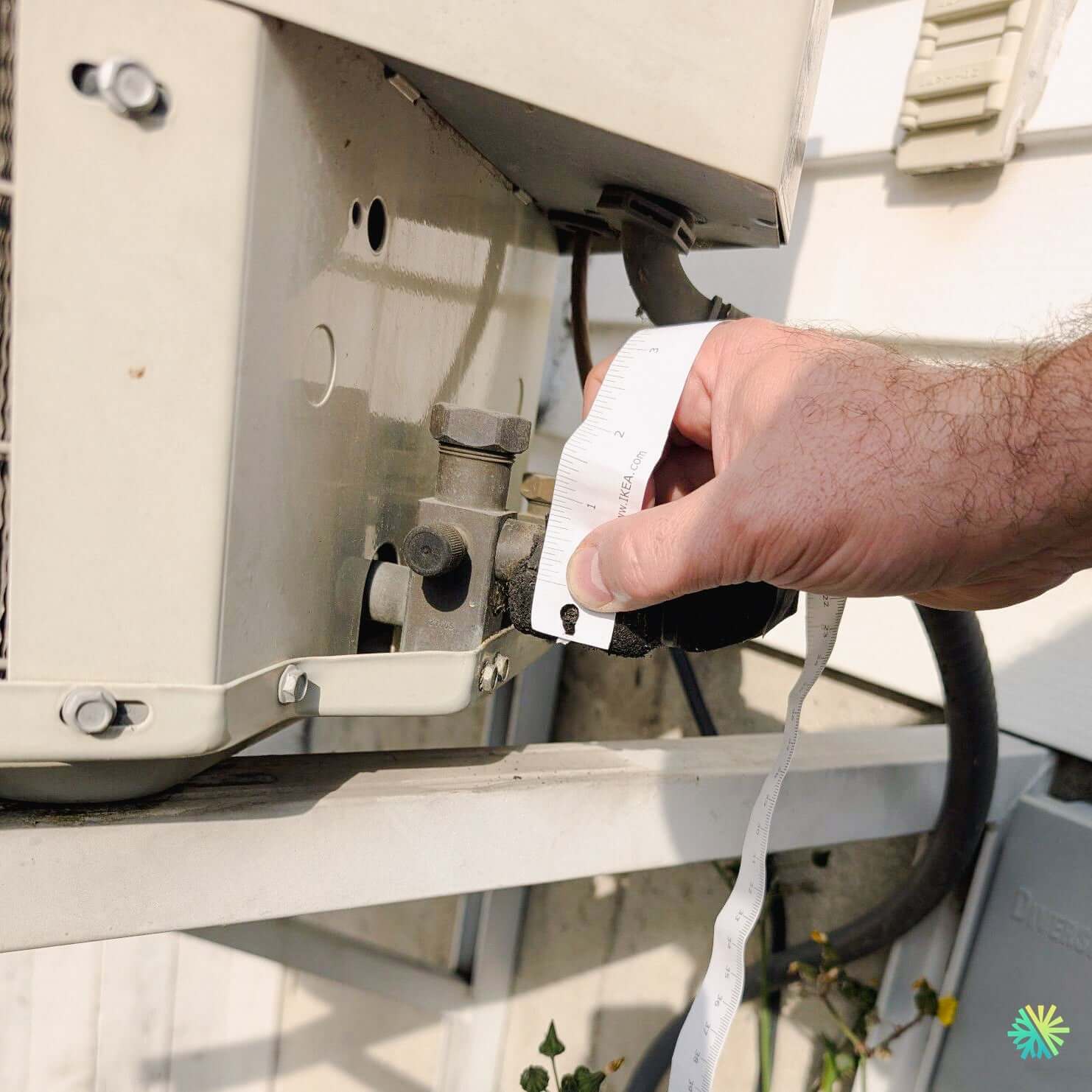 Dans les coulisses d’AirGreen : 24 h dans la vie d’un technicien installant des climatiseurs muraux en plein été