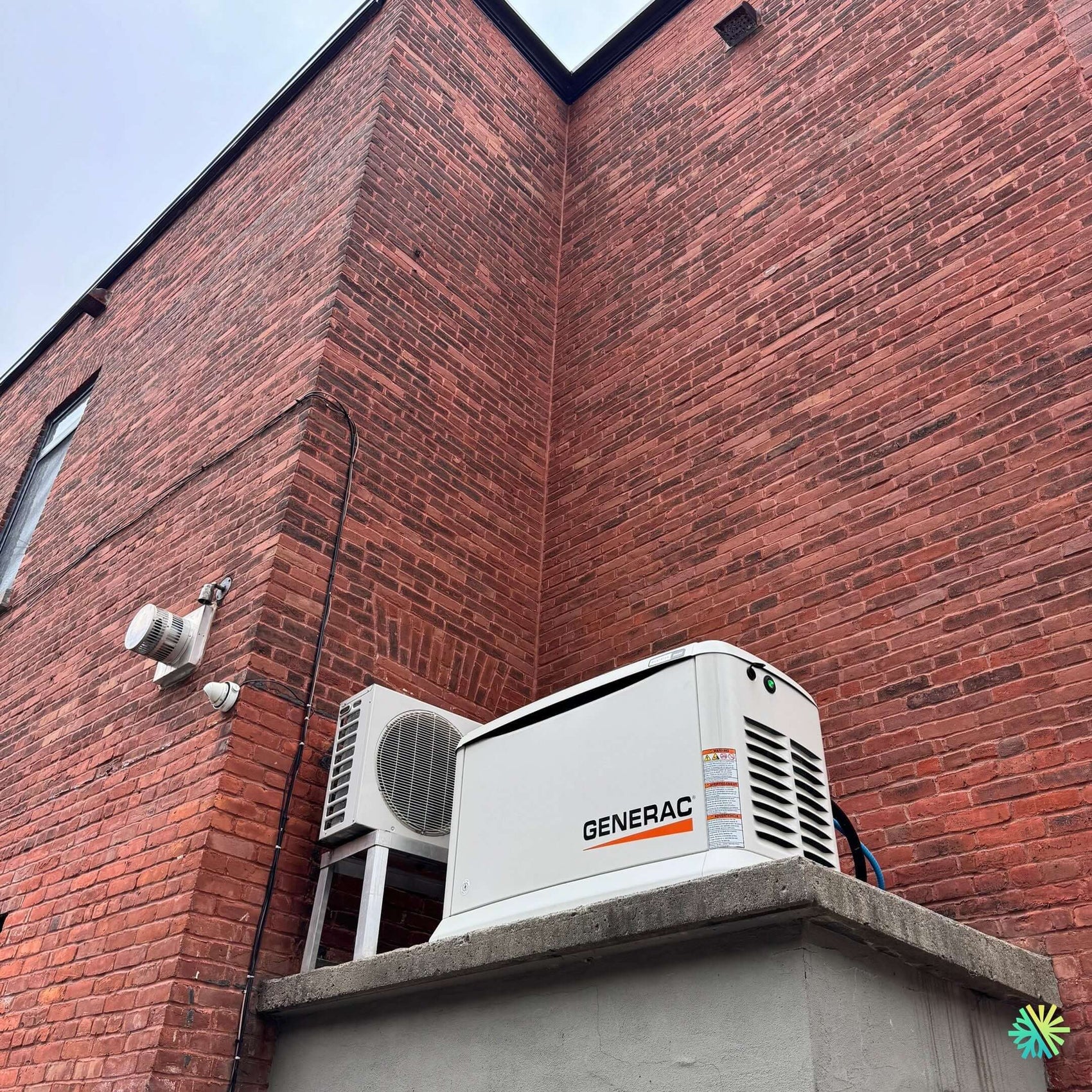 Réparation d’une thermopompe murale Midea à Rosemont–La Petite-Patrie