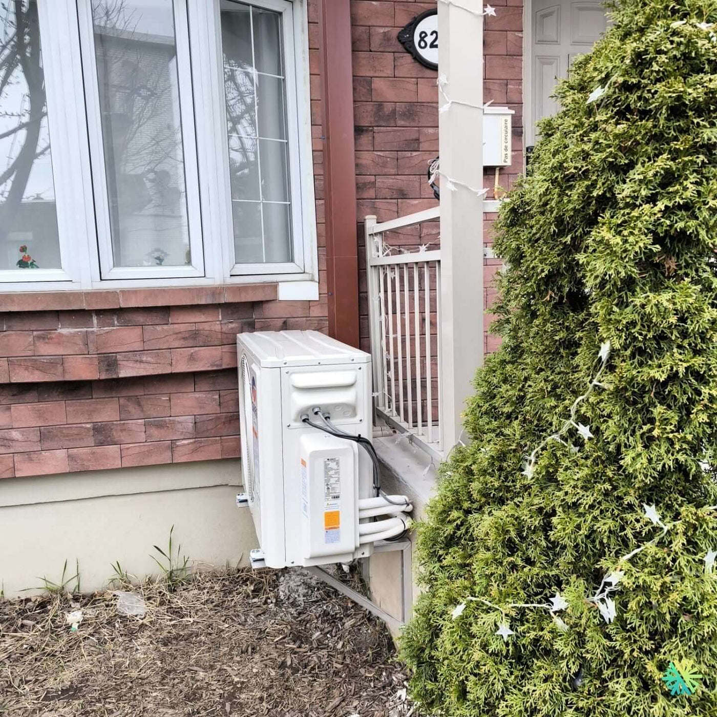 Installation d’une GREE Clivia R32 thermopompe murale à Rosemont–La Petite-Patrie
