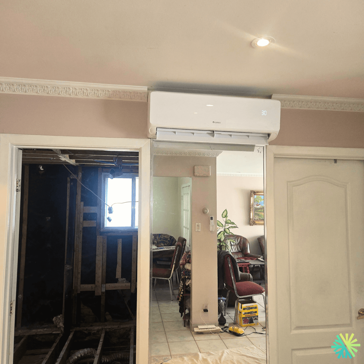 Installation d’une thermopompe Gree FreeMatch à Saint-Léonard : confort multi-zone dans un contexte de rénovation résidentielle