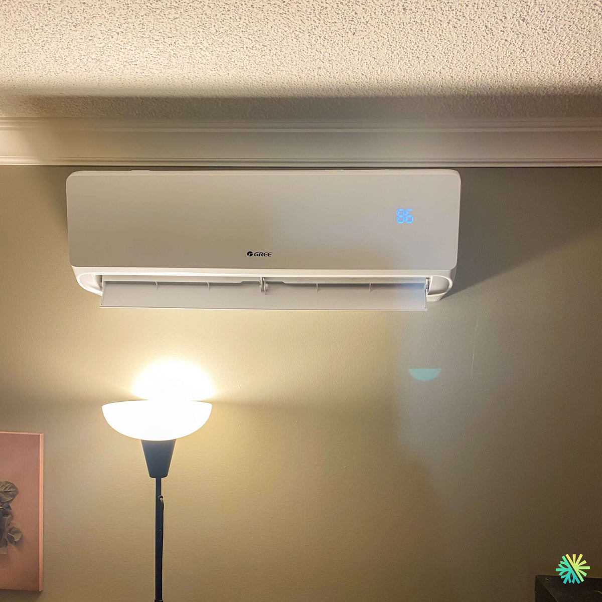 Installation d’une thermopompe DoubleZone GREE FREE MATCH R32 à Lachine : confort deux zones avec têtes murales GREE installées proprement