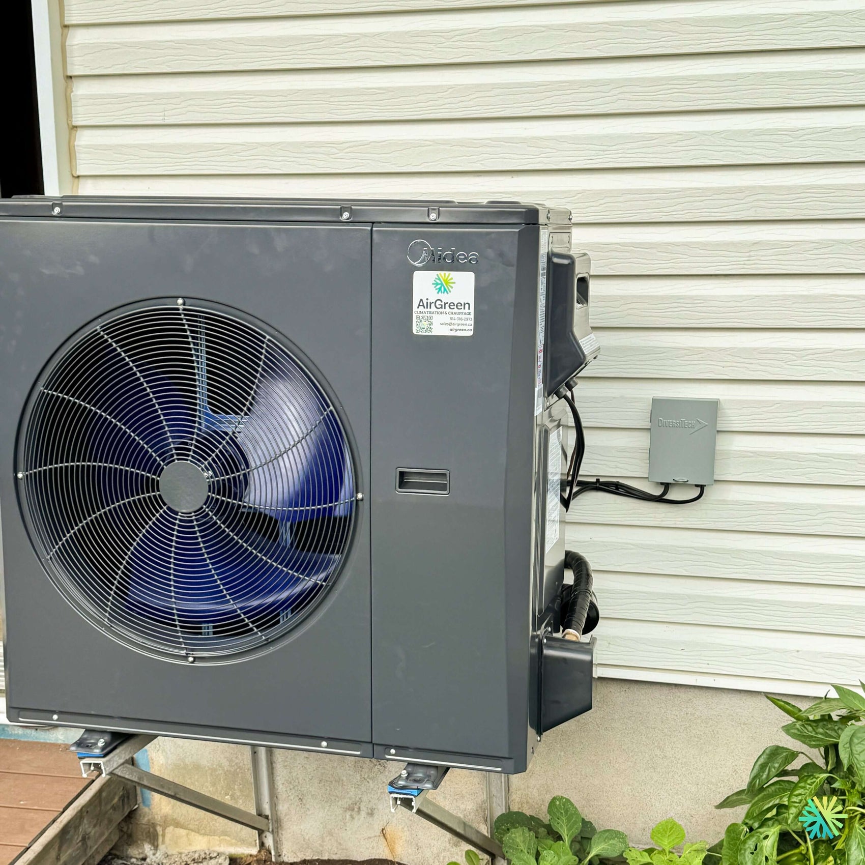 Installation d’une thermopompe centrale MIDEA EVOX G3 3 tonnes à Anjou