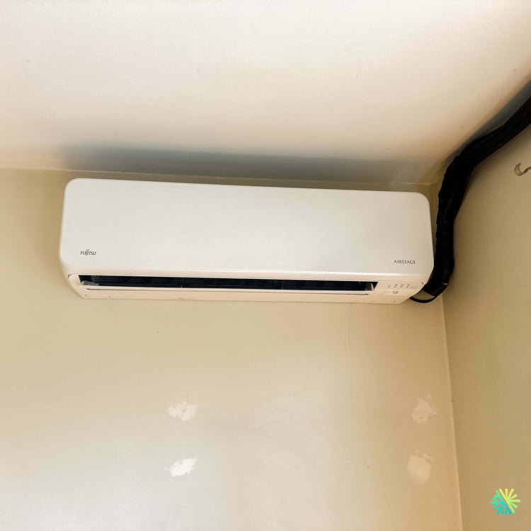 Installation d’une thermopompe murale Fujitsu AIRSTAGE Orion XLTH à Acton Vale