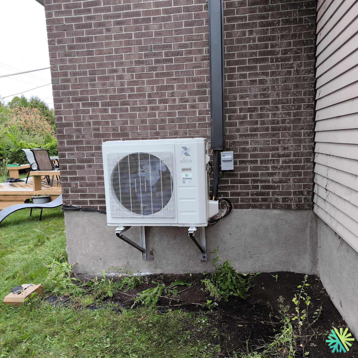 Installation d’une thermopompe murale Elios à Sainte-Dorothée (Laval) : confort 4 saisons, installation propre et durable