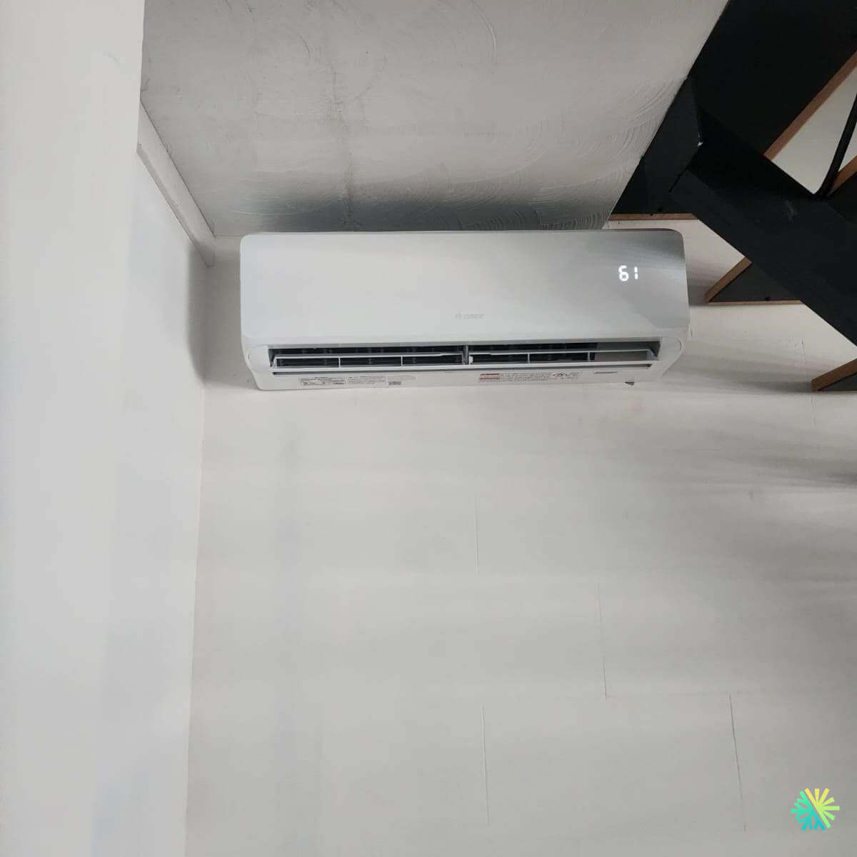 Installation d’une Gree Livo R32 thermopompe murale au Sud-Ouest (Montréal)