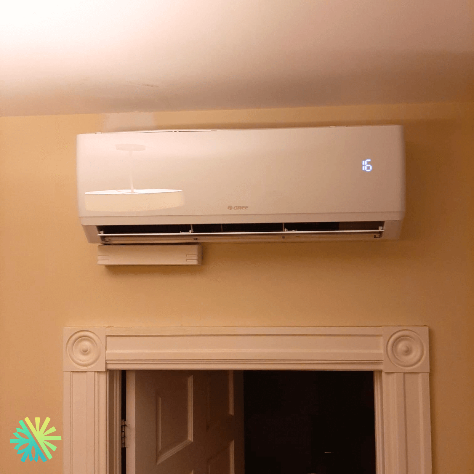 Installation d’une thermopompe murale GREE CROSSOVER à Saint-Constant