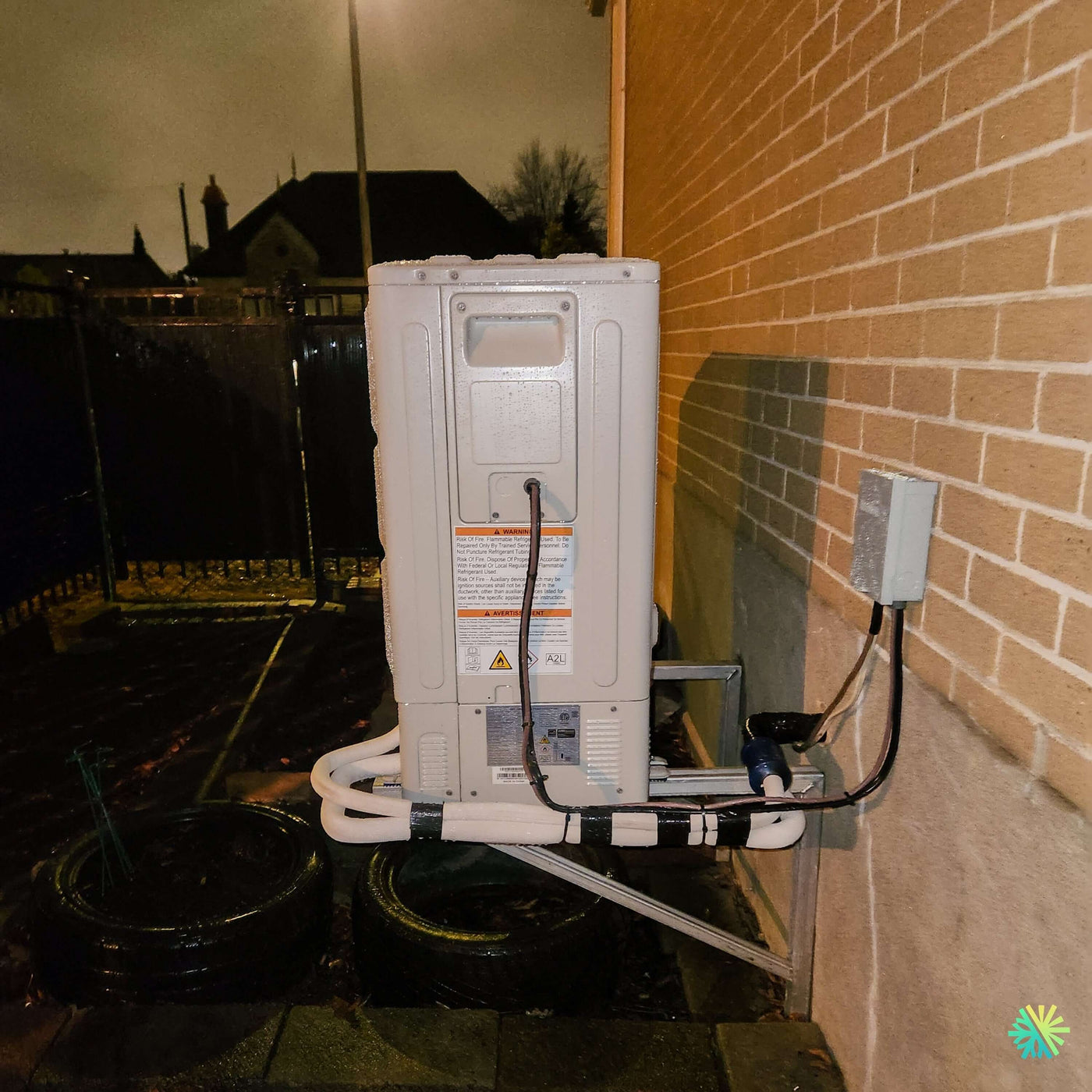 Installation d’une thermopompe murale MIDEA35 12 000 BTU à Boisbriand : une solution compacte, propre et efficace pour un confort quatre saisons