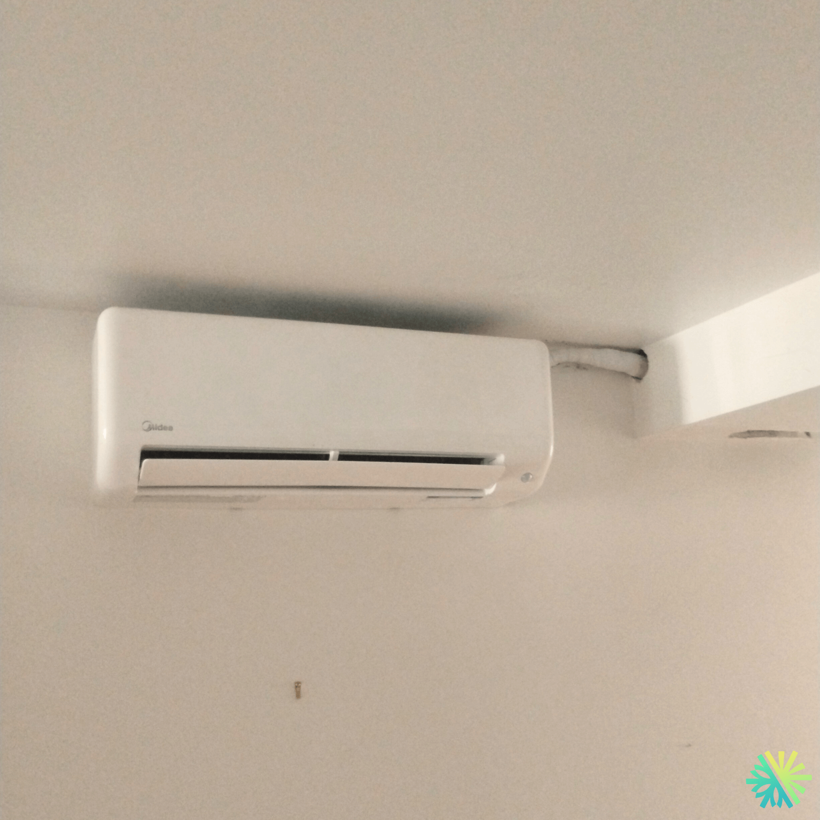 Installation d’une thermopompe murale Midea à Ville-Marie (Montréal) : confort discret, performance quatre saisons