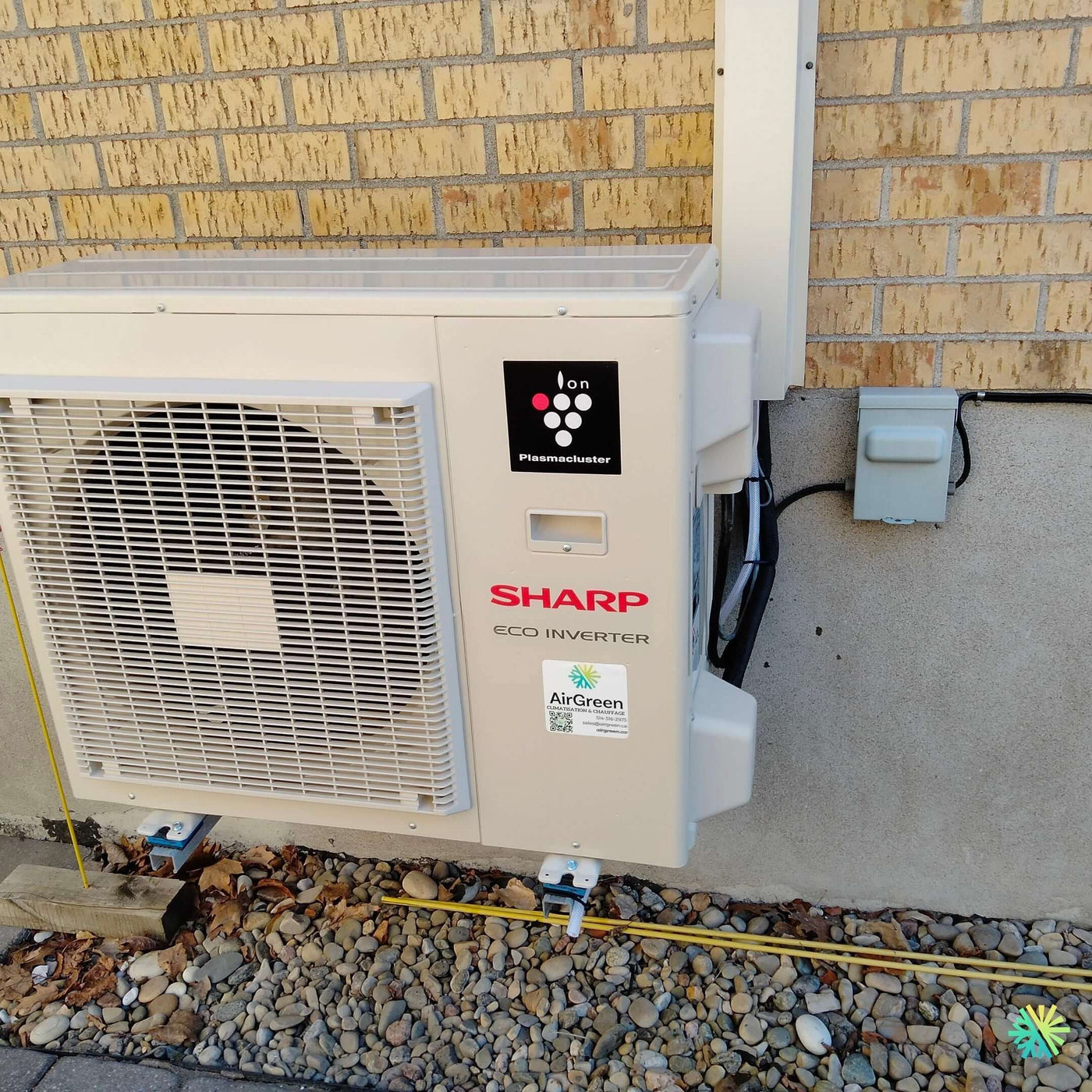 Installation d’une thermopompe murale Sharp Eco Inverter à Rosemont