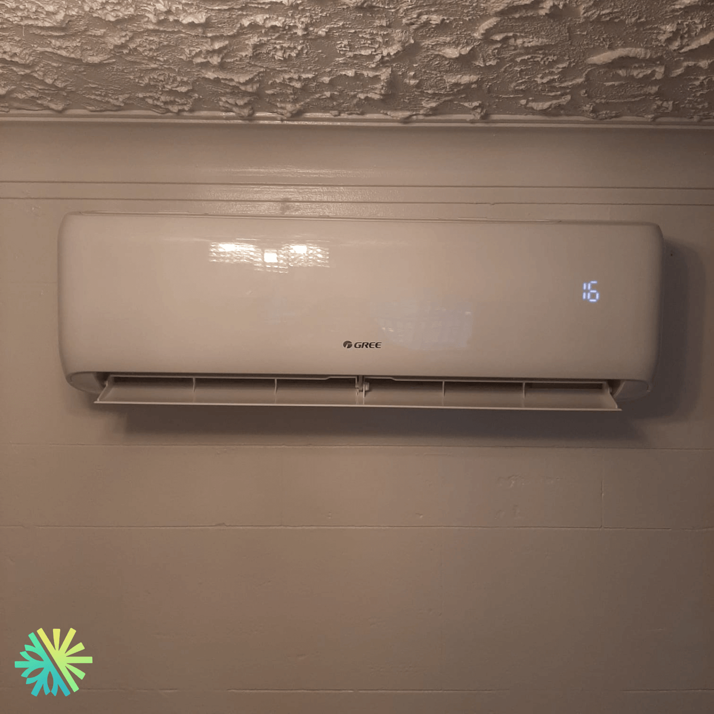 Installation d'une thermopompe murale Gree Livo GEN4 à Sainte-Julie, Rive-Sud