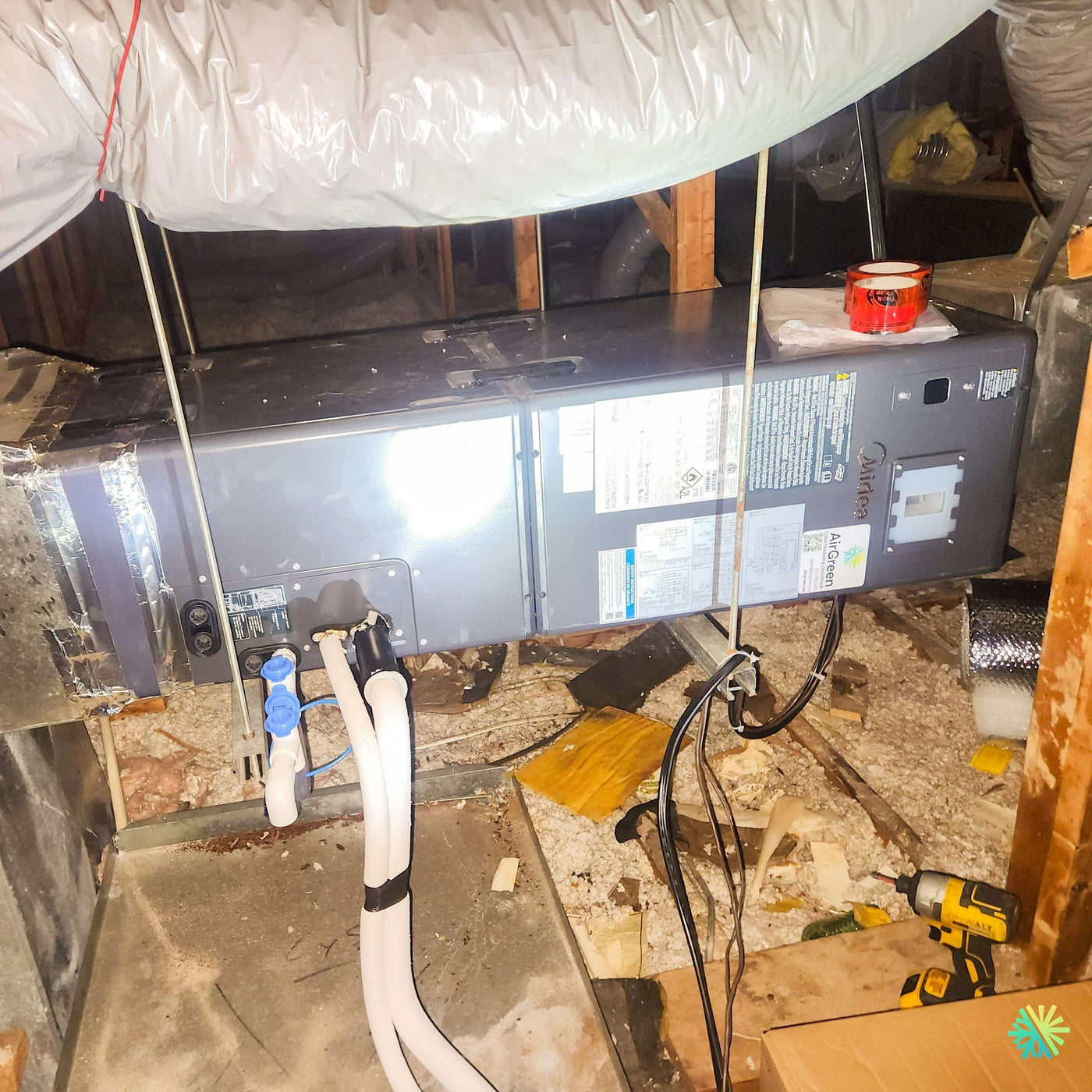 Installation d’une Fournaise Électrique MIDEA EVOX G3 2.5 tonnes – Système Central Air Handler à Kirkland, dans l’Ouest-de-l’Île de Montréal