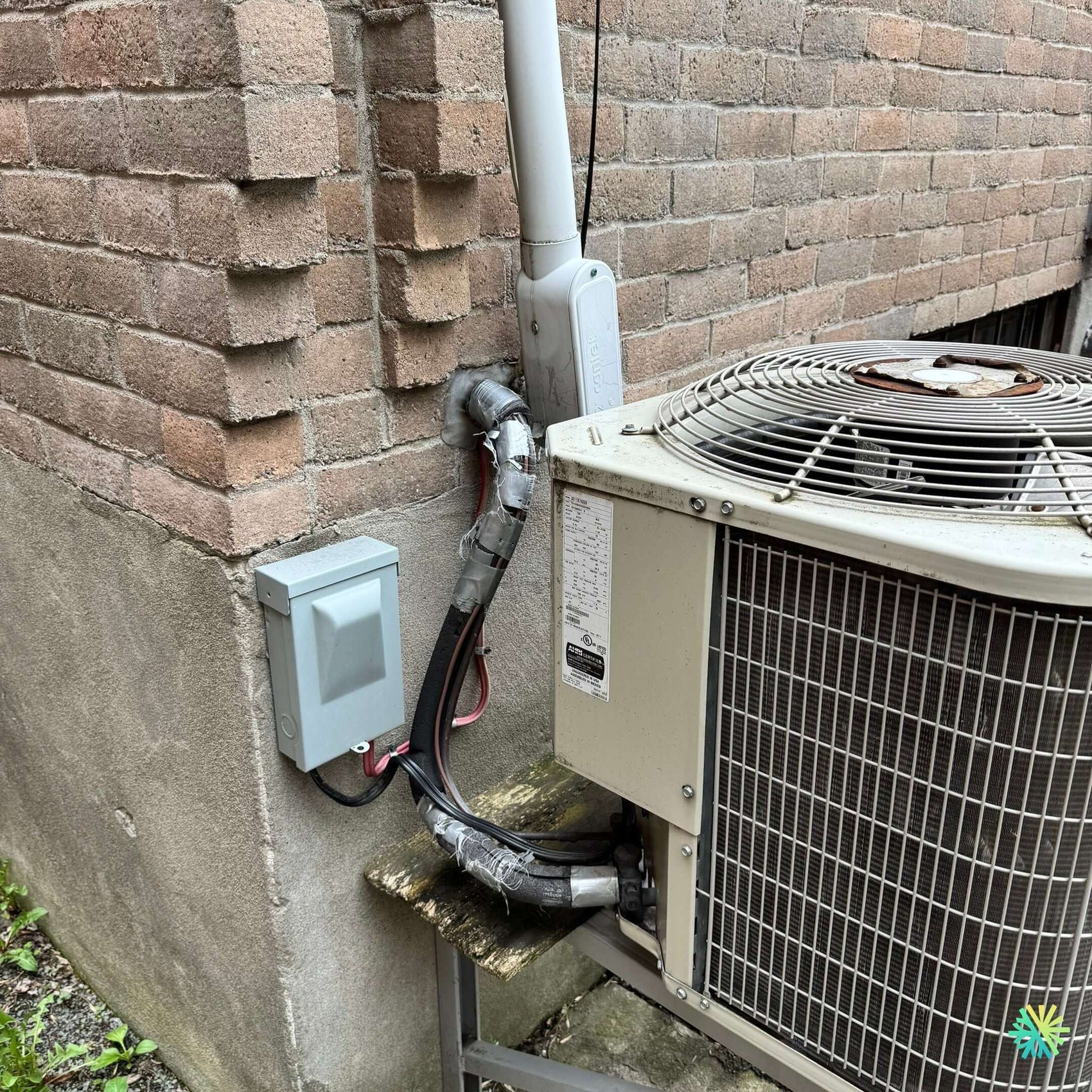 Nettoyage d’une thermopompe centrale à Lachine