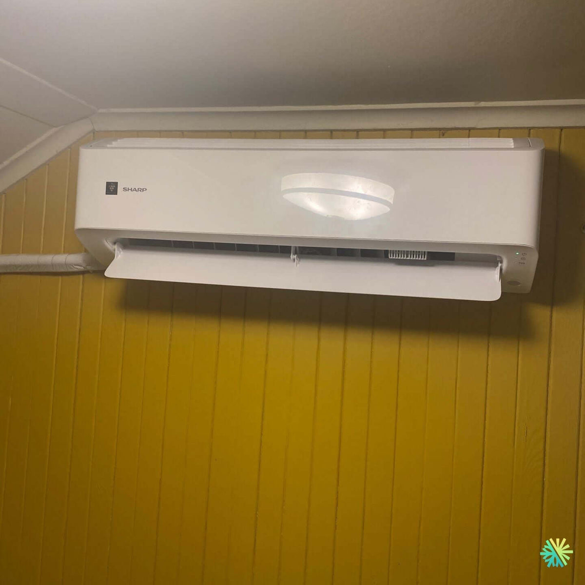 Installation d’une Sharp (gamme ZU1 R-32) thermopompe murale à Rosemont–La Petite-Patrie (Montréal)