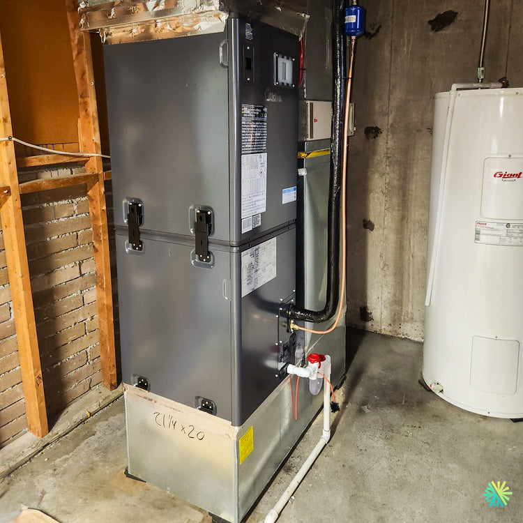 Installation d’une fournaise électrique centrale MIDEA EVOX G3 2 tonnes sur la Rive Sud de Montréal