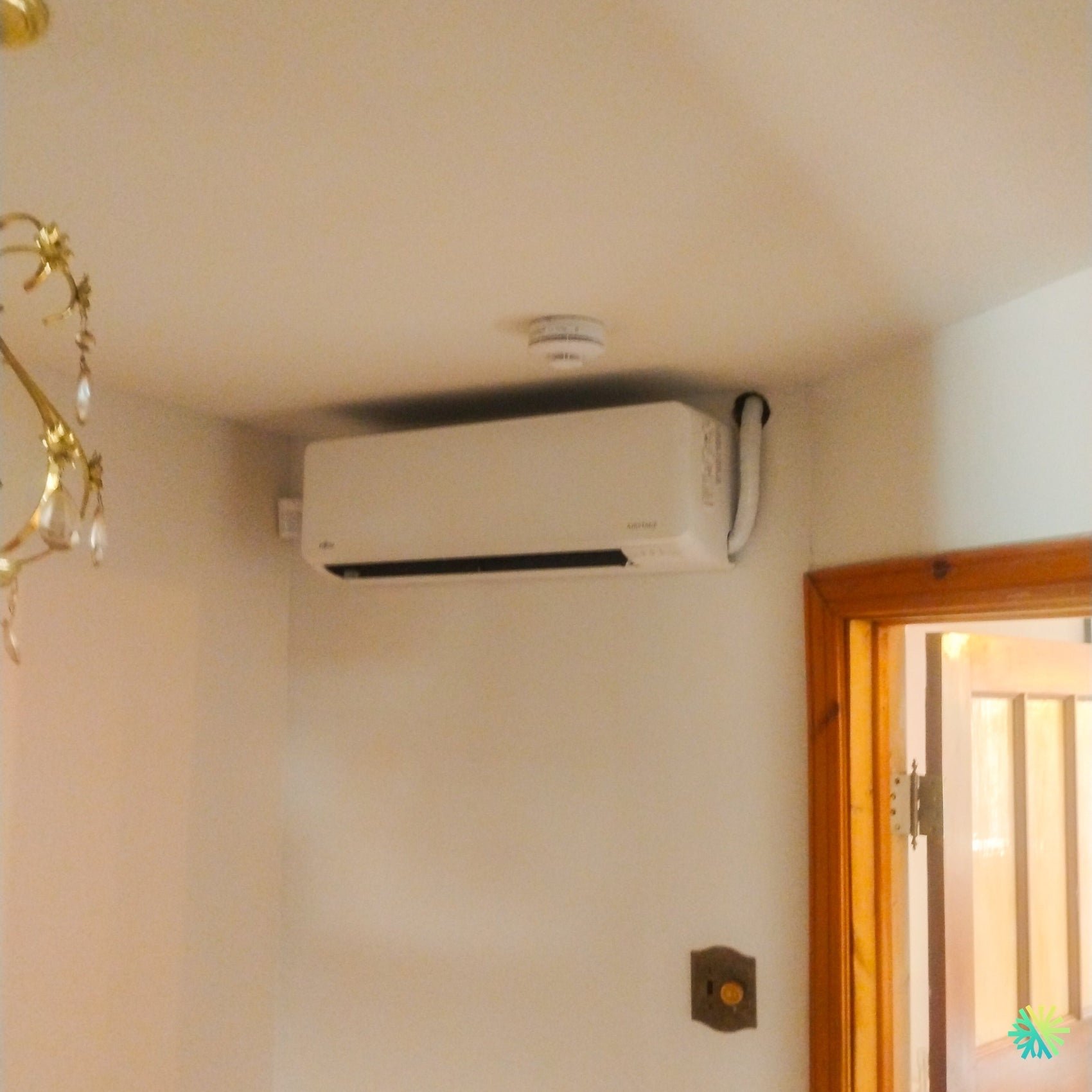Installation d’une thermopompe murale FUJITSU ORION XLTH KZAH R-32 12 000 BTU à Anjou