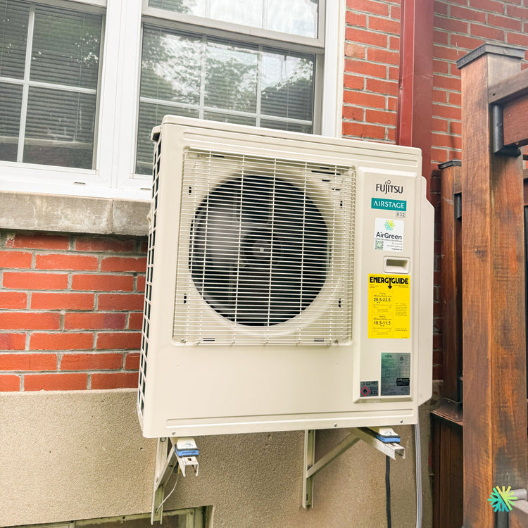 Installation d’une thermopompe double zone Fujitsu AIRSTAGE Aquila XLTH à Côte-des-Neiges–Notre-Dame-de-Grâce, Montréal