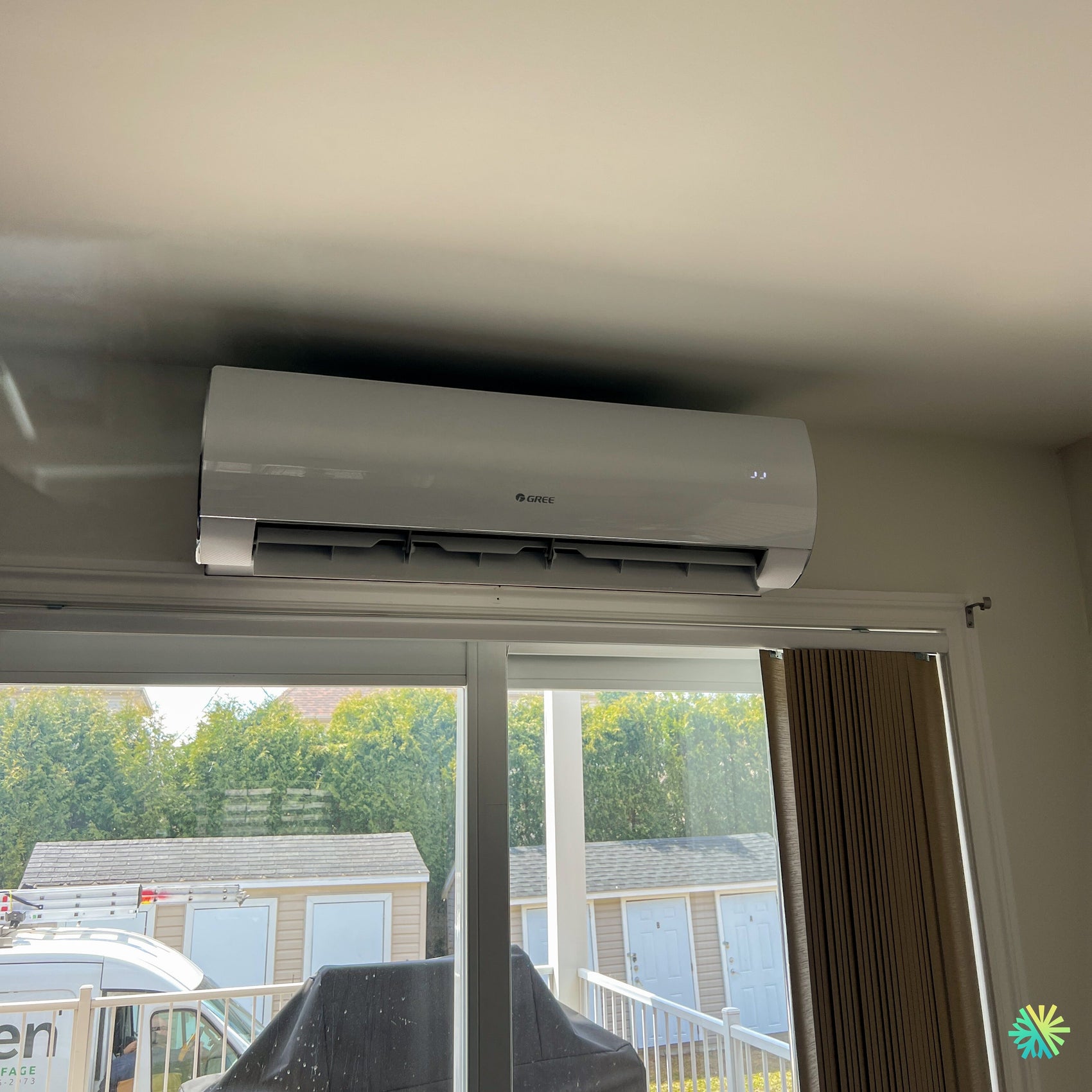 Installation d’une thermopompe GREE FREE MATCH R32 5-Zone avec 5 têtes murales à Boucherville