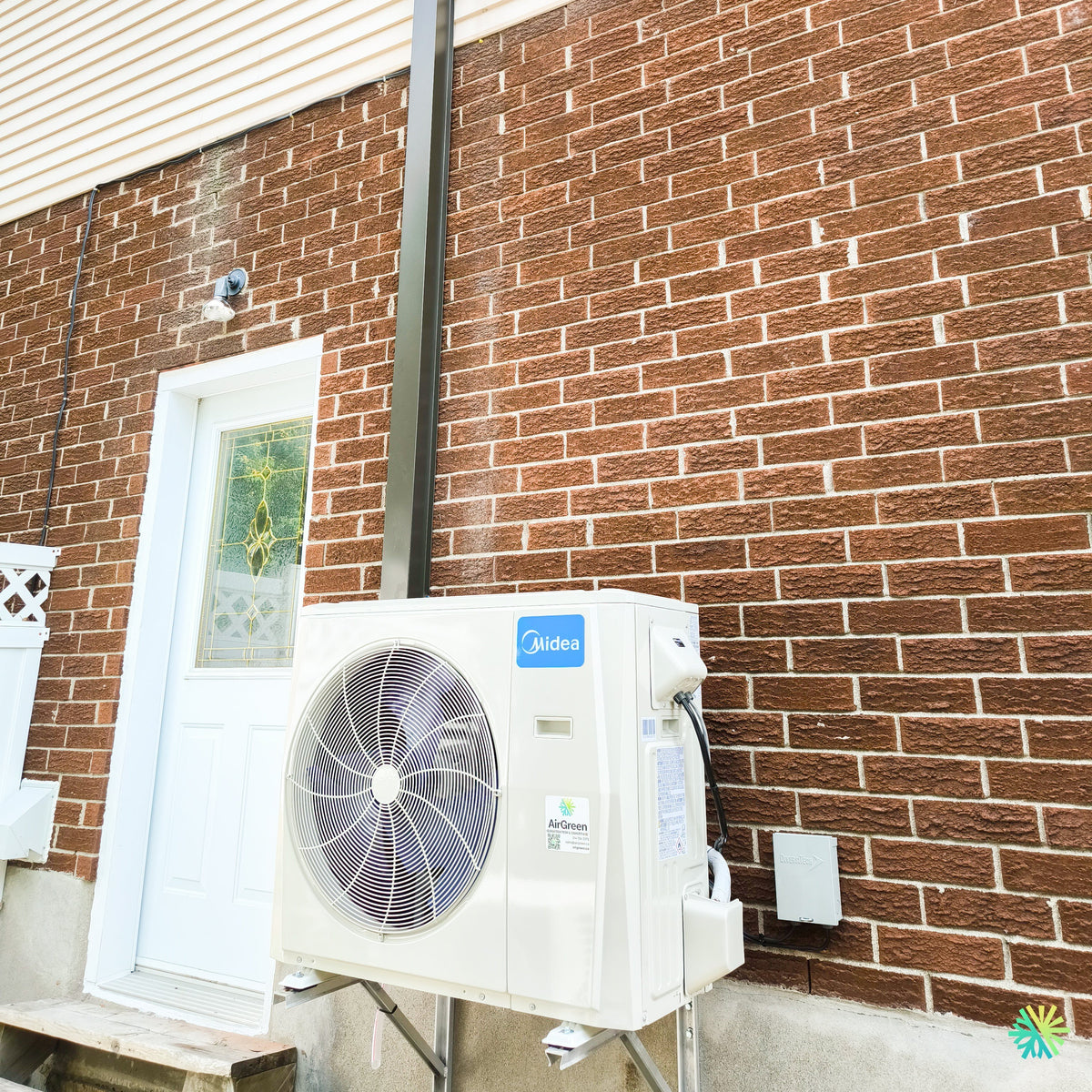 Installation d’une thermopompe murale MIDEA MIDEA35 dans le quartier Franklin