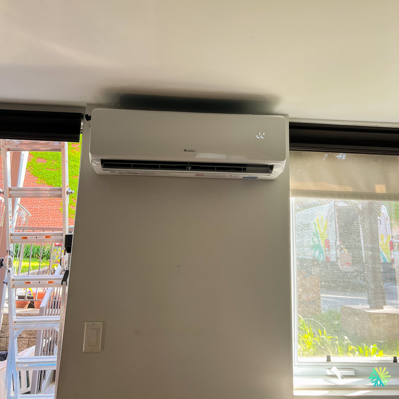 Installation d'une thermopompe 5 têtes GREE FreeMatch R32 (GWHD(42)ND6MO) à Vaudreuil-Dorion