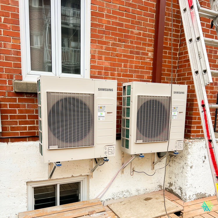 Installation de deux thermopompes murales Samsung WindFree™ MaxHeat à Ville Mont-Royal, Montréal