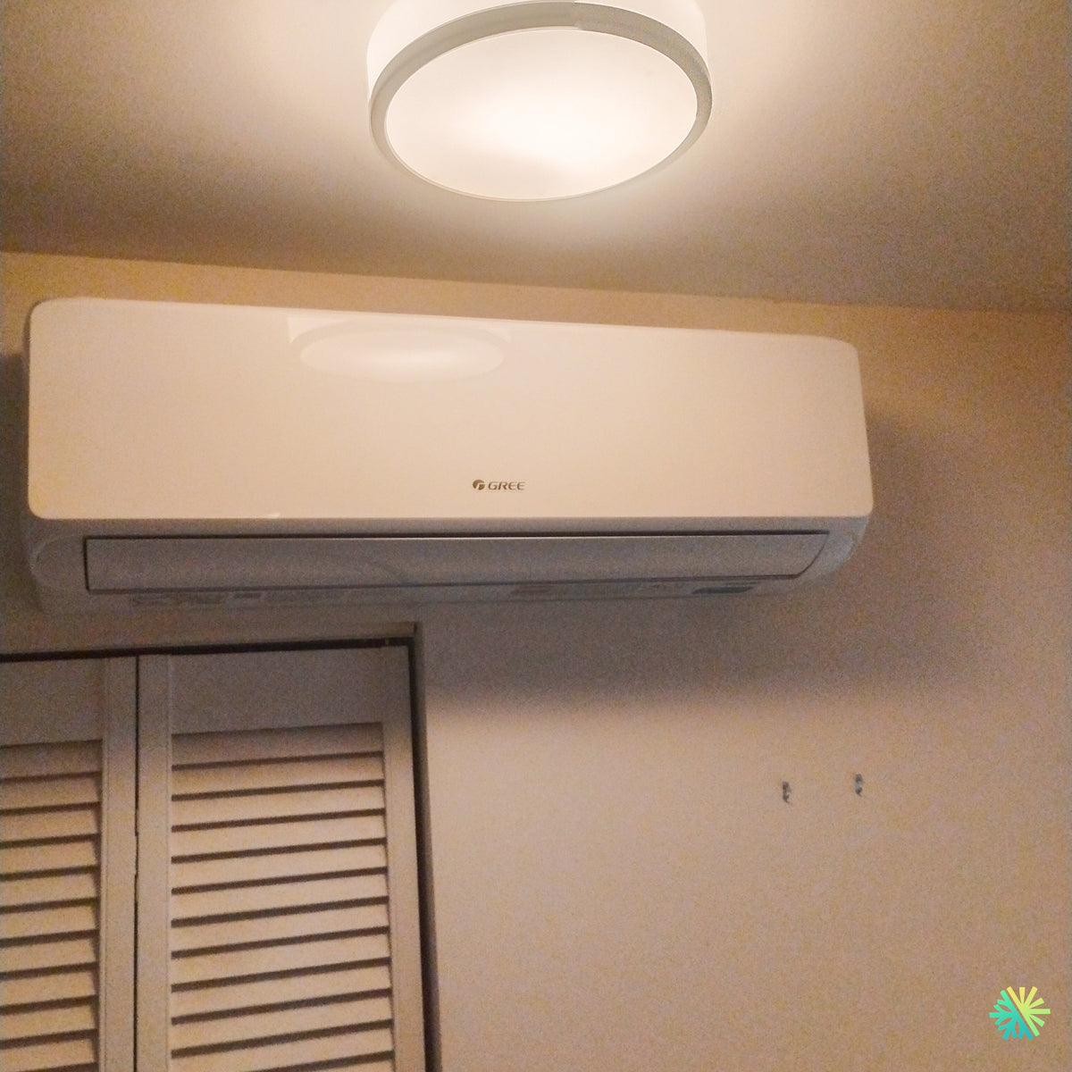 Installation d’une thermopompe 3 têtes GREE FREEMATCH R32 à Richelieu, en Montérégie