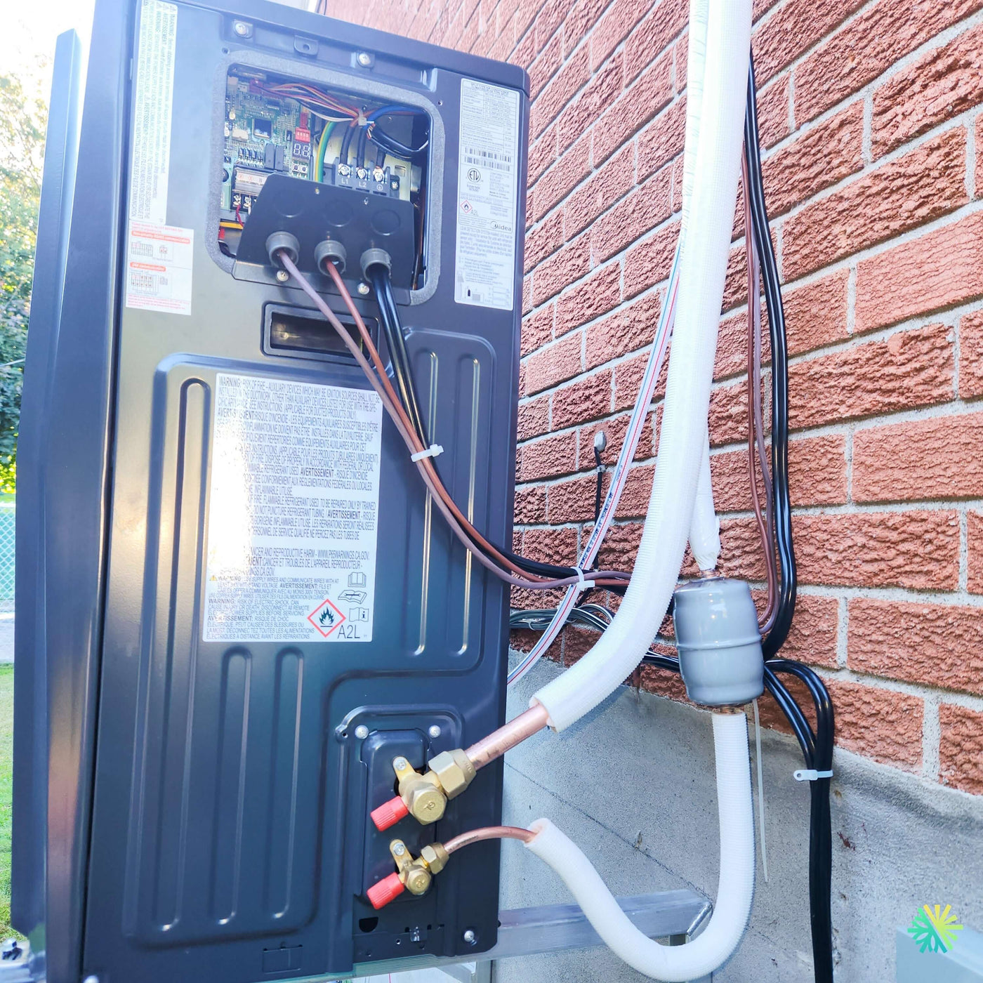 Installation d’une thermopompe centrale MIDEA EVOX G3 3 Tonnes à Rosemère