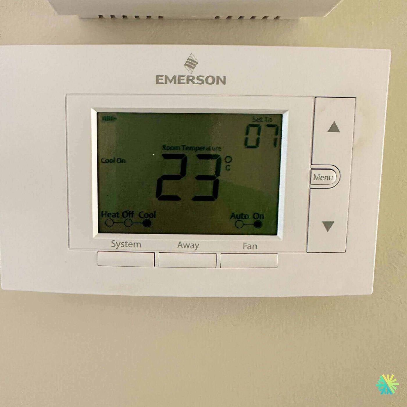 Les meilleures (et les pires) marques de thermostats intelligents évaluées par nos techniciens à Laval en 2026