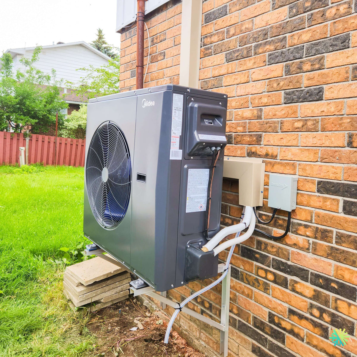 Installation d’une thermopompe centrale MIDEA EVOX G3 à LaSalle, Montréal