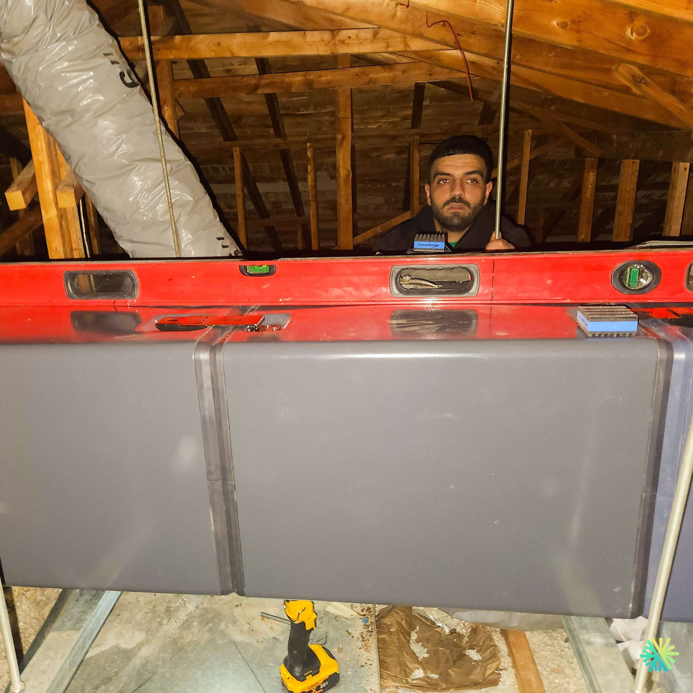 Installation d’une fournaise électrique MIDEA EVOX G3 5 tonnes à Saint-Eustache – Système central CVAC haute efficacité dans les Laurentides