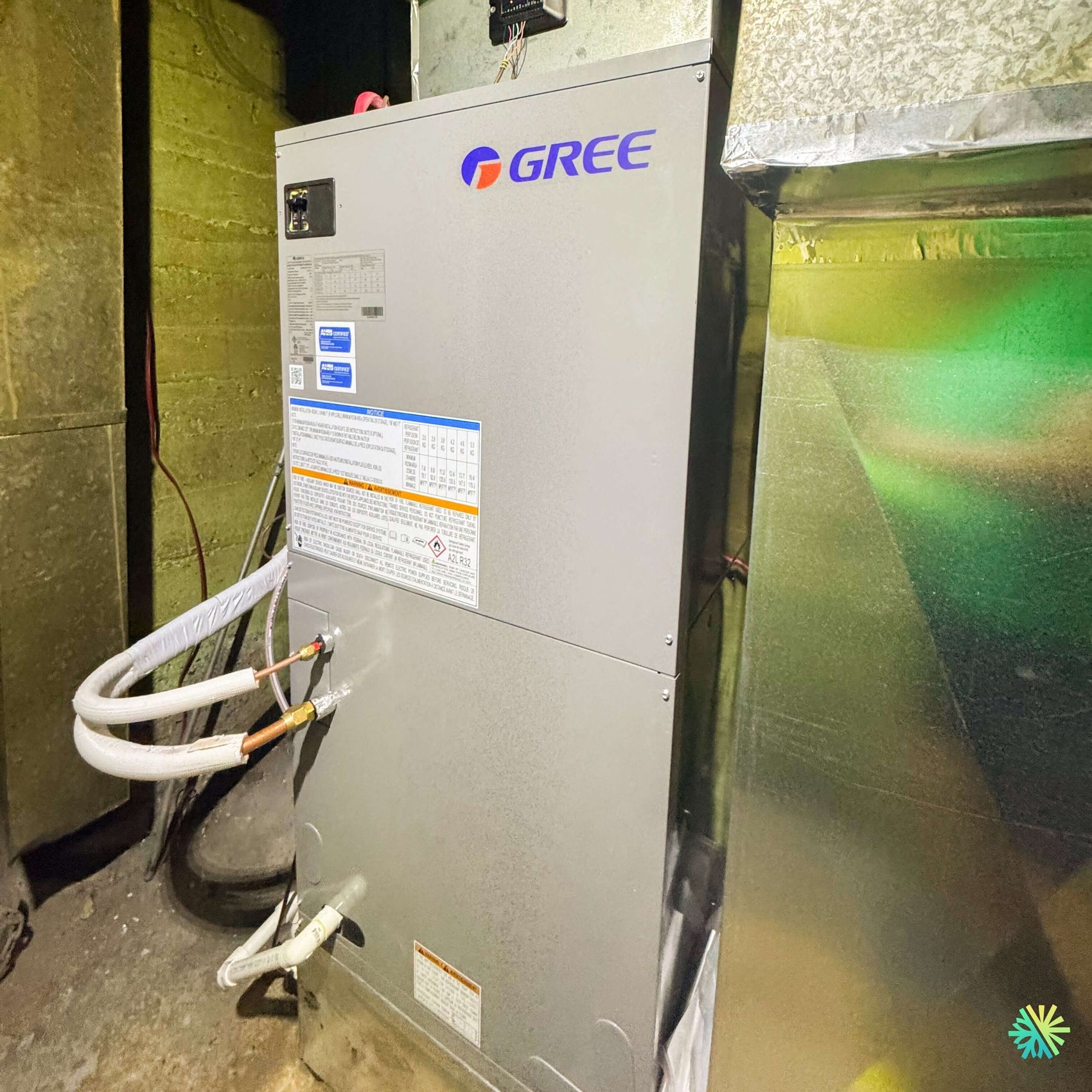 Installation d'un système central GREE FLEXX R32 au sous-sol d'une maison de Lacolle, en remplacement d'une fournaise électrique