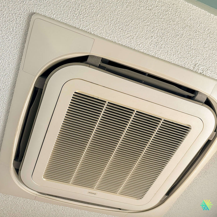 Réparation d’une cassette de plafond Daikin à Saint-Lambert