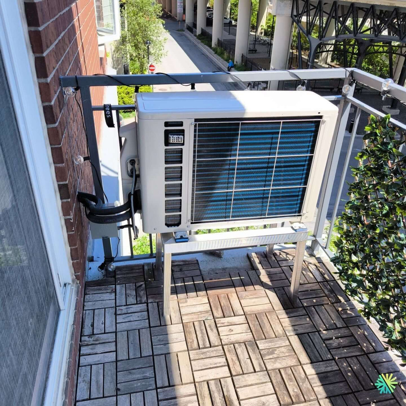 Installation d’une Midea Midea28 thermopompe murale à Le Sud-Ouest