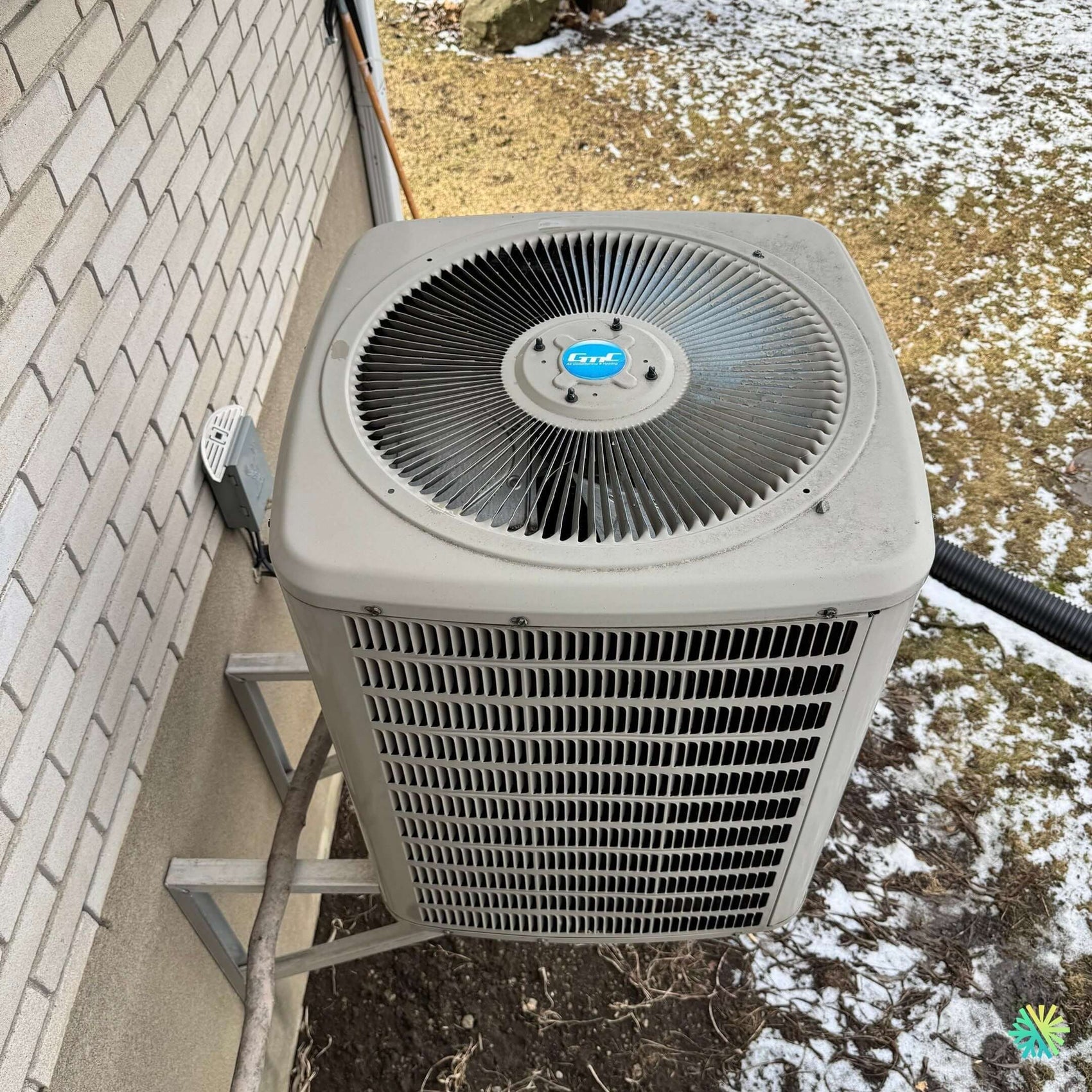 Réparation d’une thermopompe centrale GREE à Boisbriand