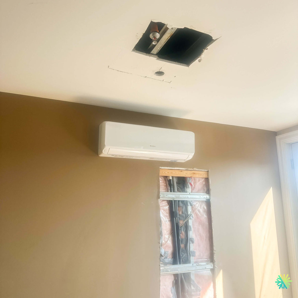 Installation d'une thermopompe 2 têtes GREE FreeMatch R32 à Saint-Rémi