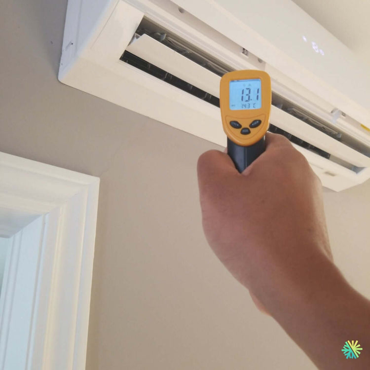 Réparation d’un climatiseur mural Gree à Brossard