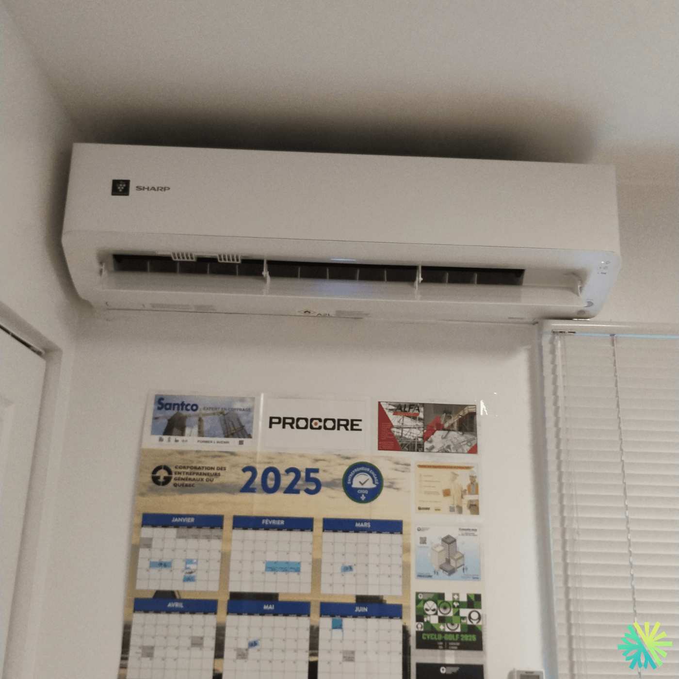 Installation d’une thermopompe murale Sharp à Rosemont–La Petite-Patrie