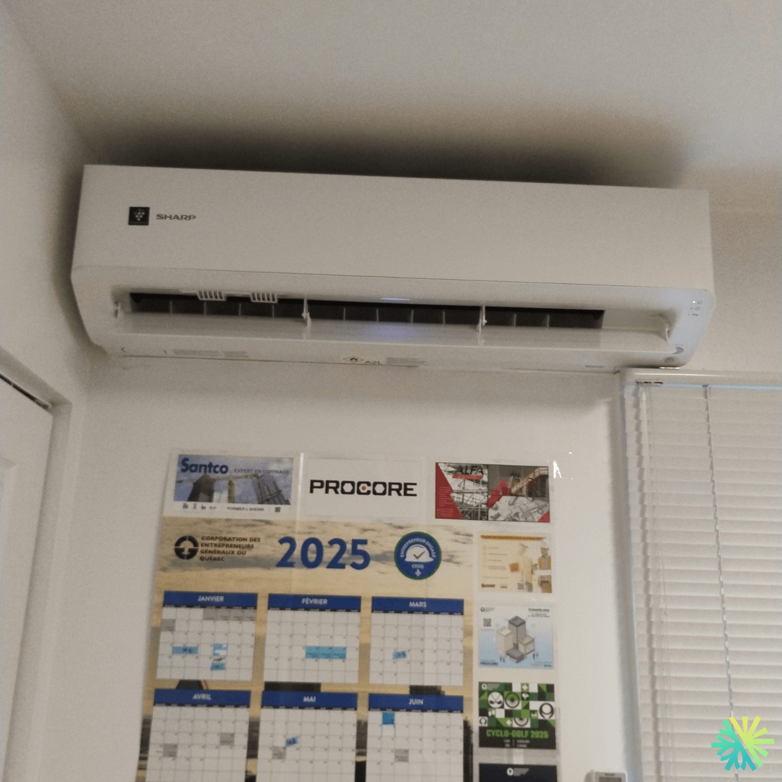 Installation d’une thermopompe murale Sharp à Rosemont–La Petite-Patrie