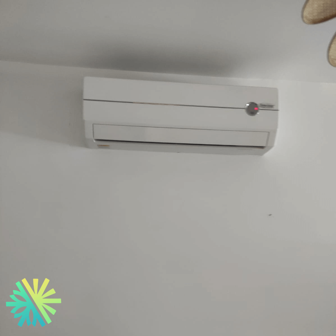 Installation d'une thermopompe murale AMERISTAR 22 SEER 115V à Montréal