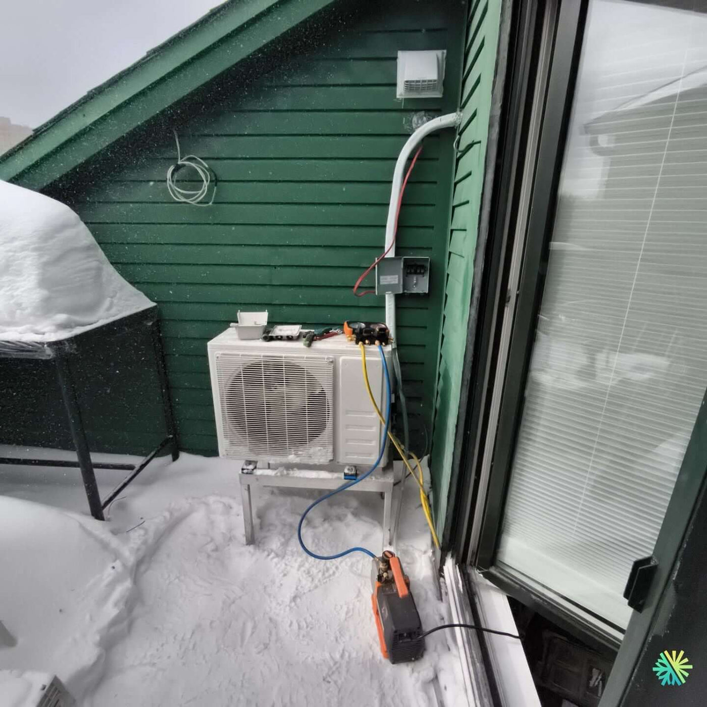 Réparation d’une thermopompe murale Gree à Lachine