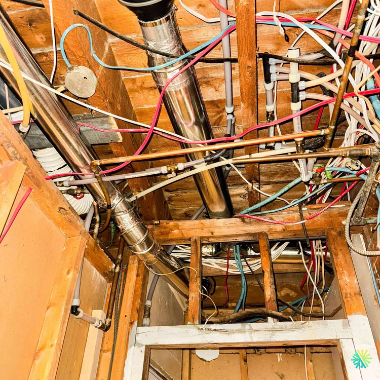 RBQ obligatoire sur facture thermopompe LogisVert? (2026)